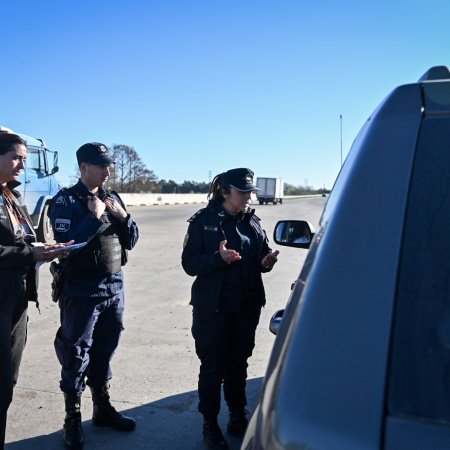 Refuerzan los controles en un acceso clave a San Vicente